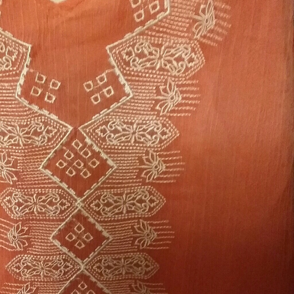 NWT LUCA PARIS CORAL & WHITE EMBROIDERED TOP - Picture 2 of 10